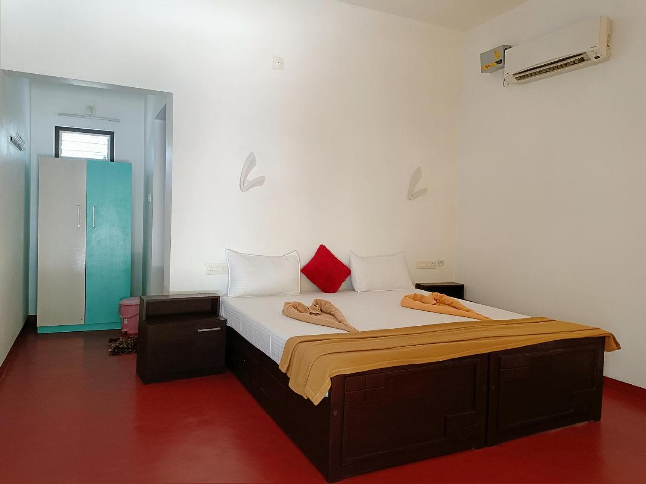 Koshy'S Beach Front Homestay 马拉利库兰 外观 照片