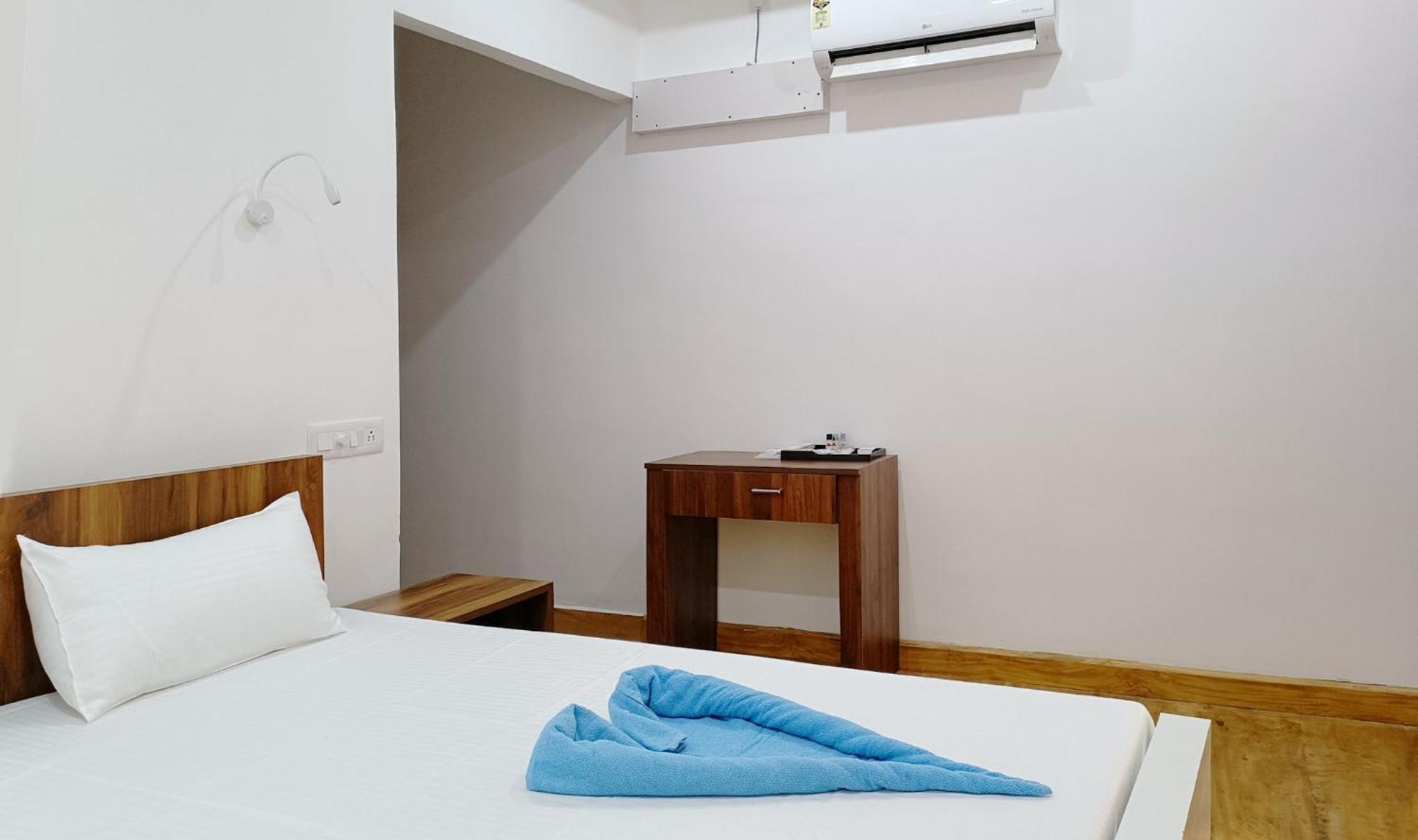 Koshy'S Beach Front Homestay 马拉利库兰 外观 照片